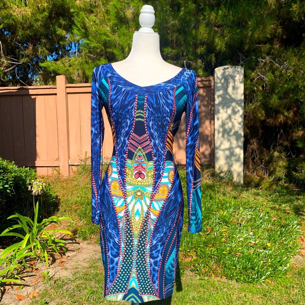 Cache Amazing Colours And Fabric Design. Gorgeous! - image 1